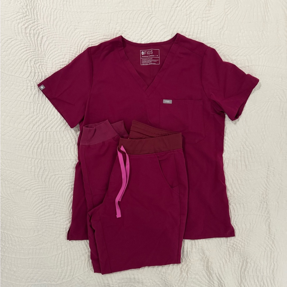 Figs Dark Magenta Jogger Scrub Set